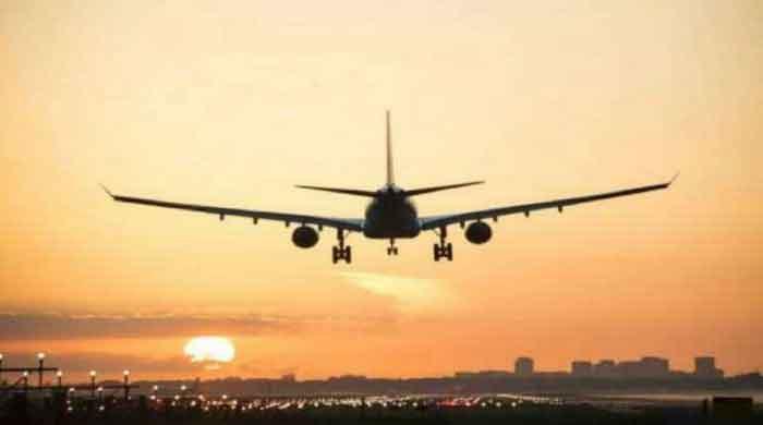 Australia imposes temporary ban on passenger flights from India