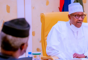 Buhari Urges Graduates To Practice For ‘20,000’ Jobs Programme