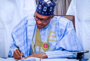 Buhari Approves N656.11bn Fresh Bailout For 36 States