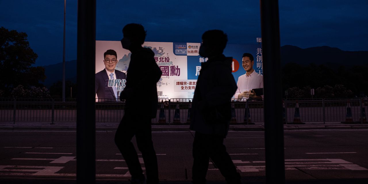 Hong Kong Voters Extensively Shun Election for Beijing-Popular Candidates