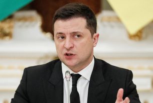 Ukraine’s President, Left Out of U.S.-Russia Talks, Picks Home Fights