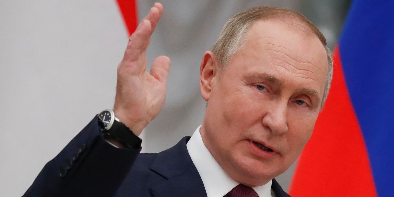Putin Says West Didn’t Address His Demands in Ukraine Standoff